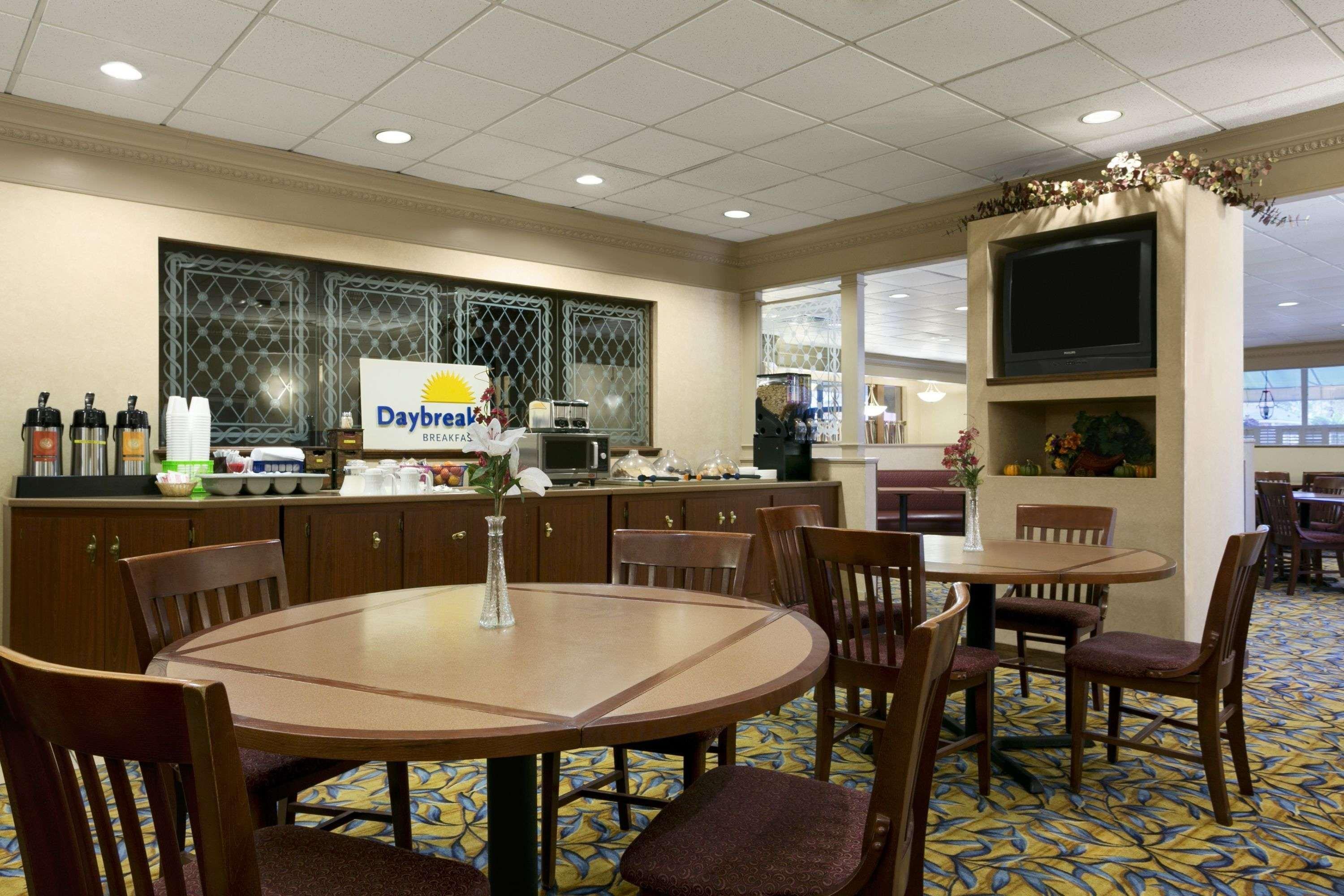 Days Inn By Wyndham Sidney Oh Εξωτερικό φωτογραφία