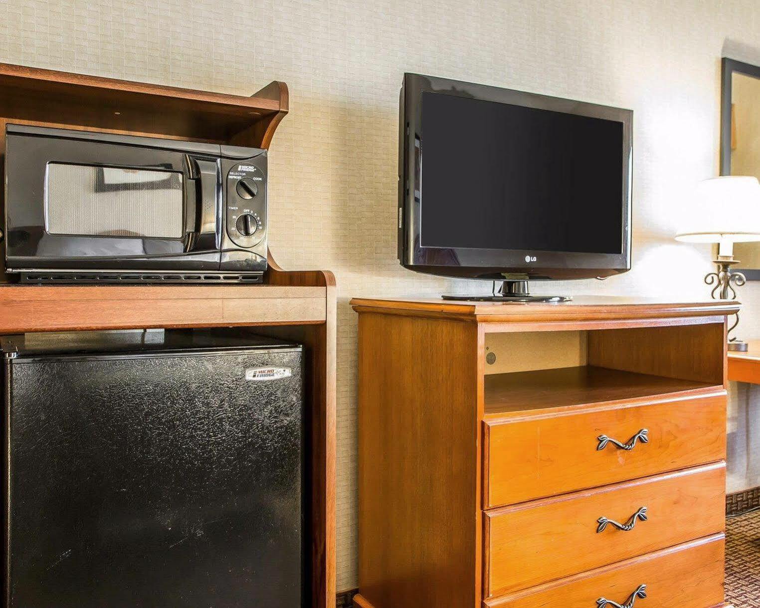 Days Inn By Wyndham Sidney Oh Εξωτερικό φωτογραφία